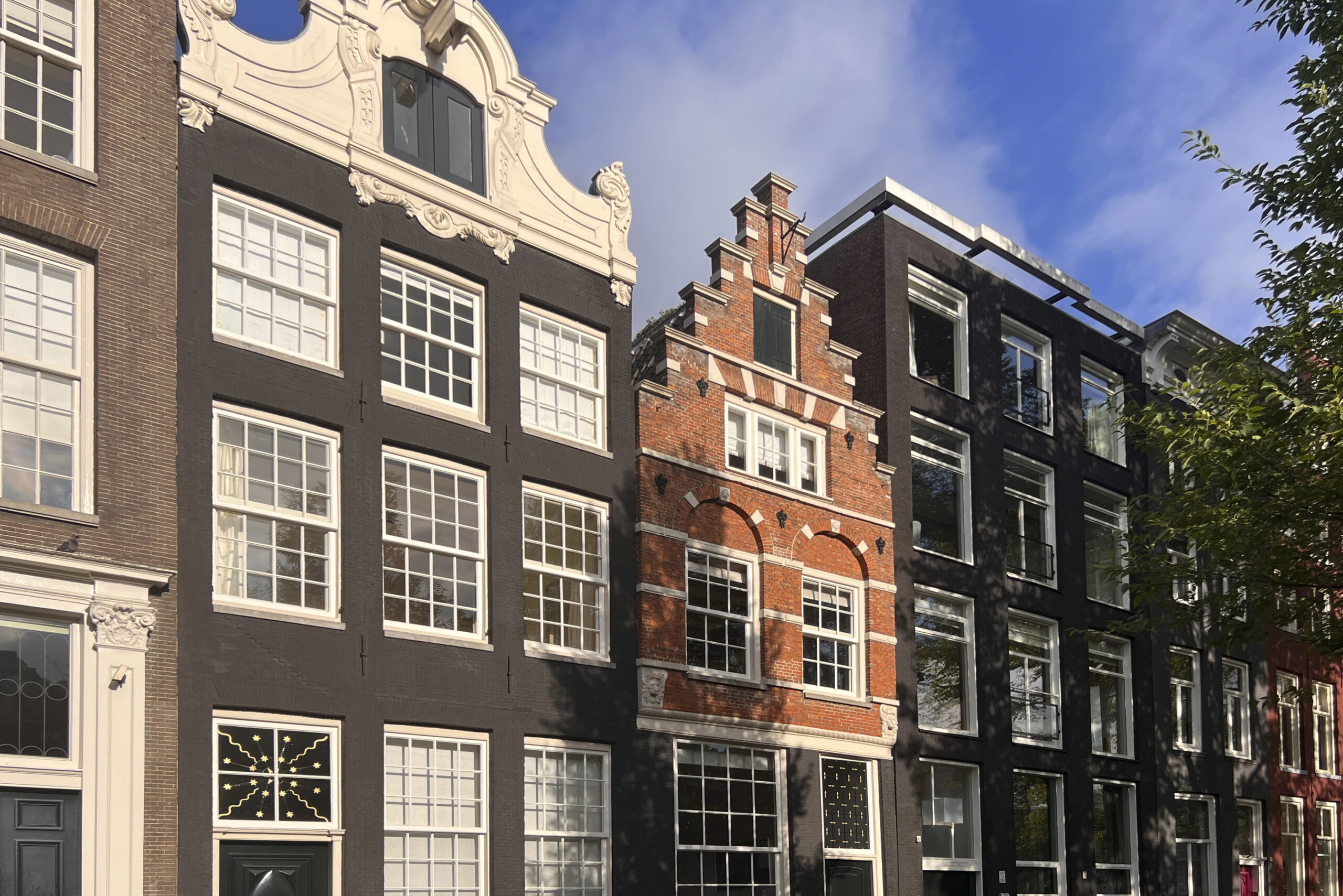 Featured image for “Herengracht 334 A & PP in Romeinsarmsteeg – LIVING IN FIVE CENTURIES”